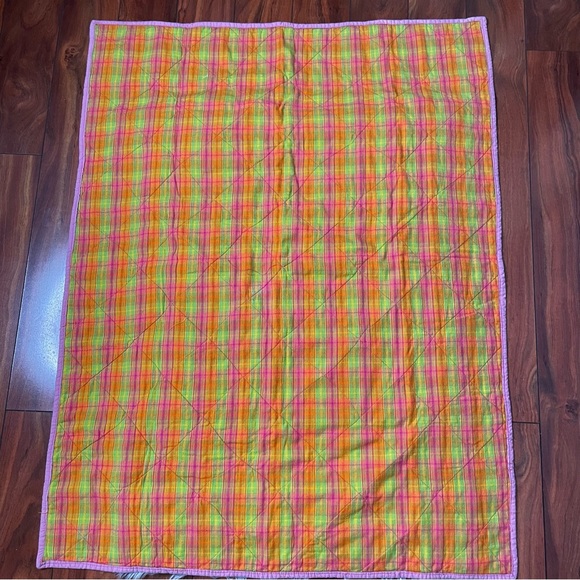 Whimsical lap quilt - Picture 3 of 6